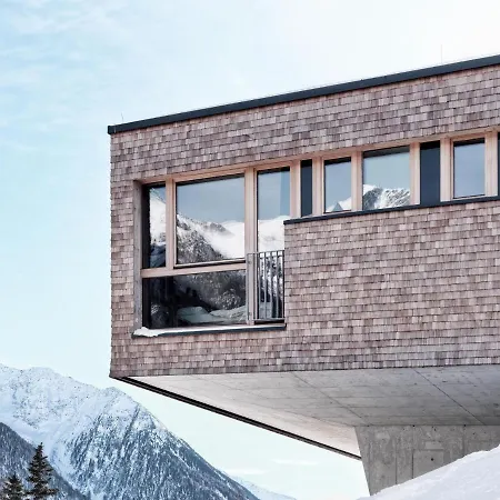 Gradonna Chalet Resort,
